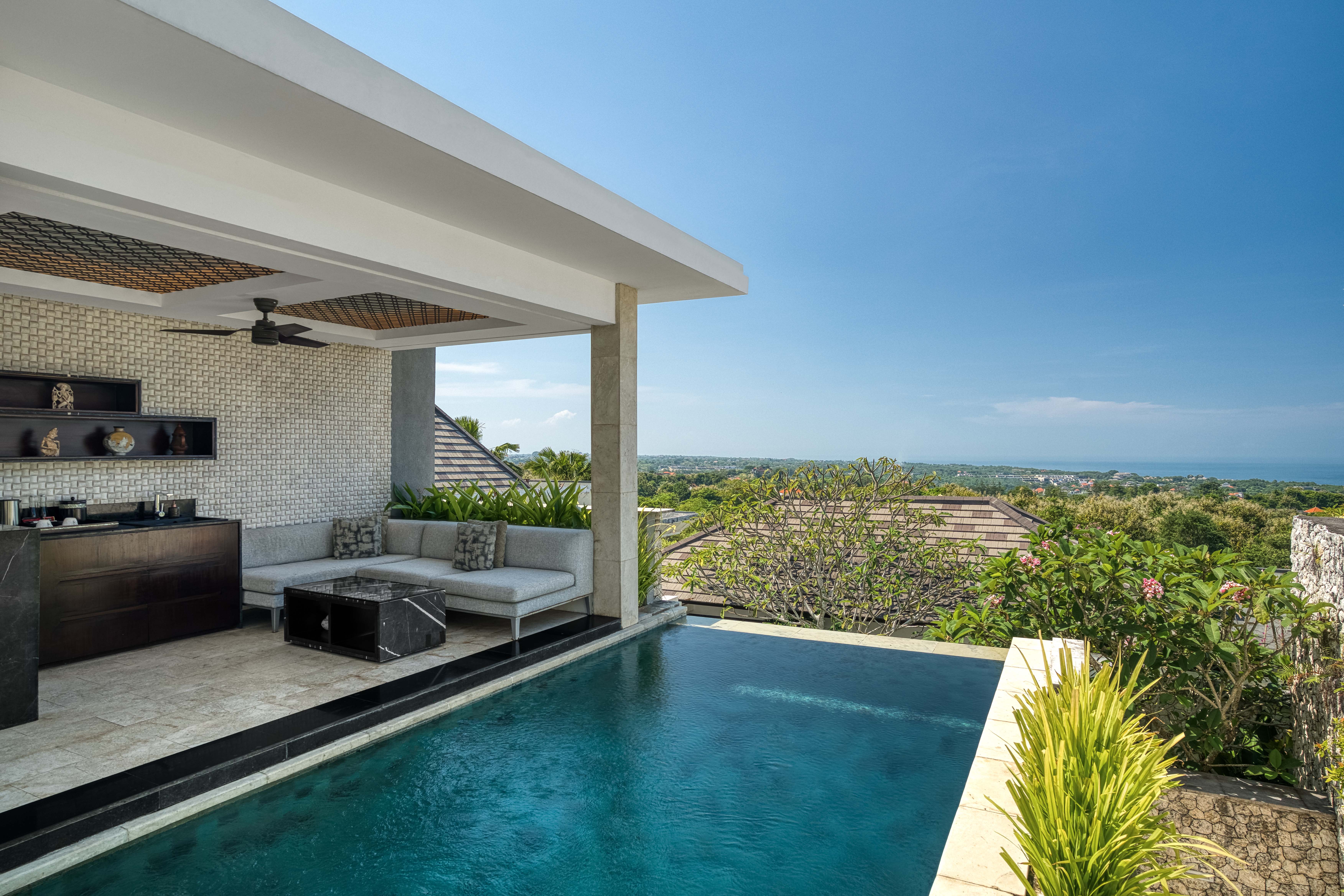 One Bedroom <br> Ocean Pool Villas