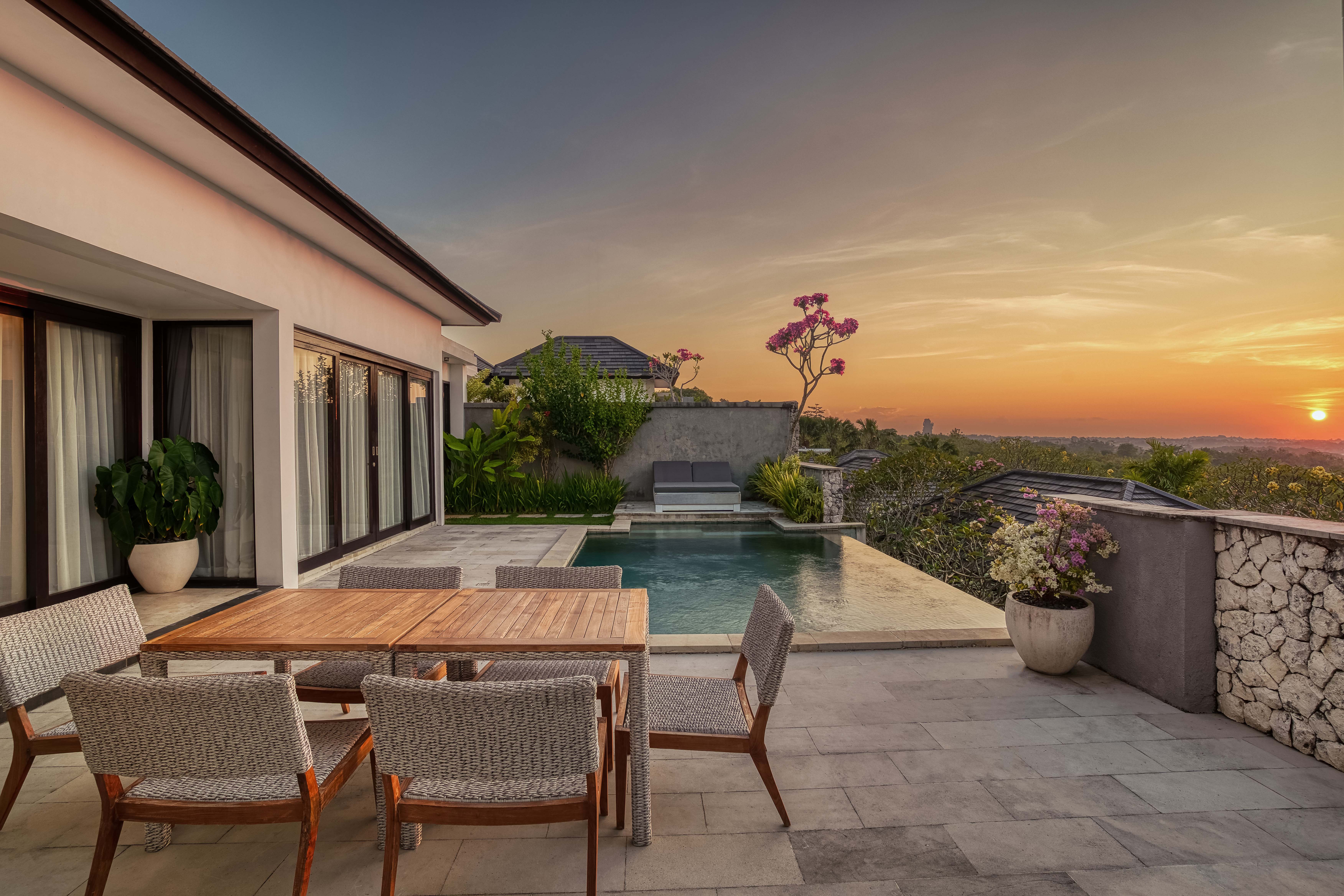 Three Bedroom <br> Ocean Pool Villas